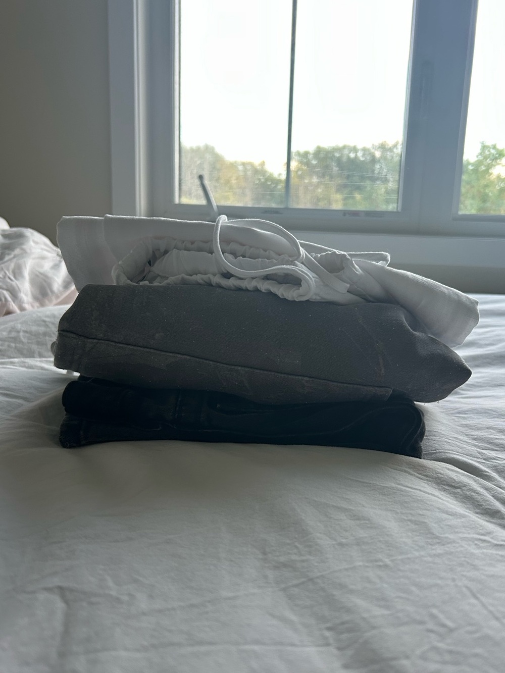 5 item Clothing Bundle (Aritzia, Brandy, Sisters and Seekers, & Miss me)